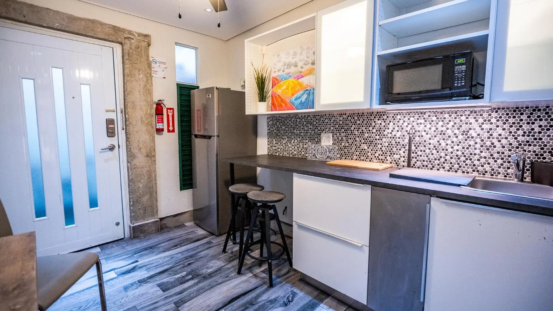*** Отель Tapia Haus 103 - Beach Vibes Within Walking Distance Сан-Хуан Пуэрто-Рико