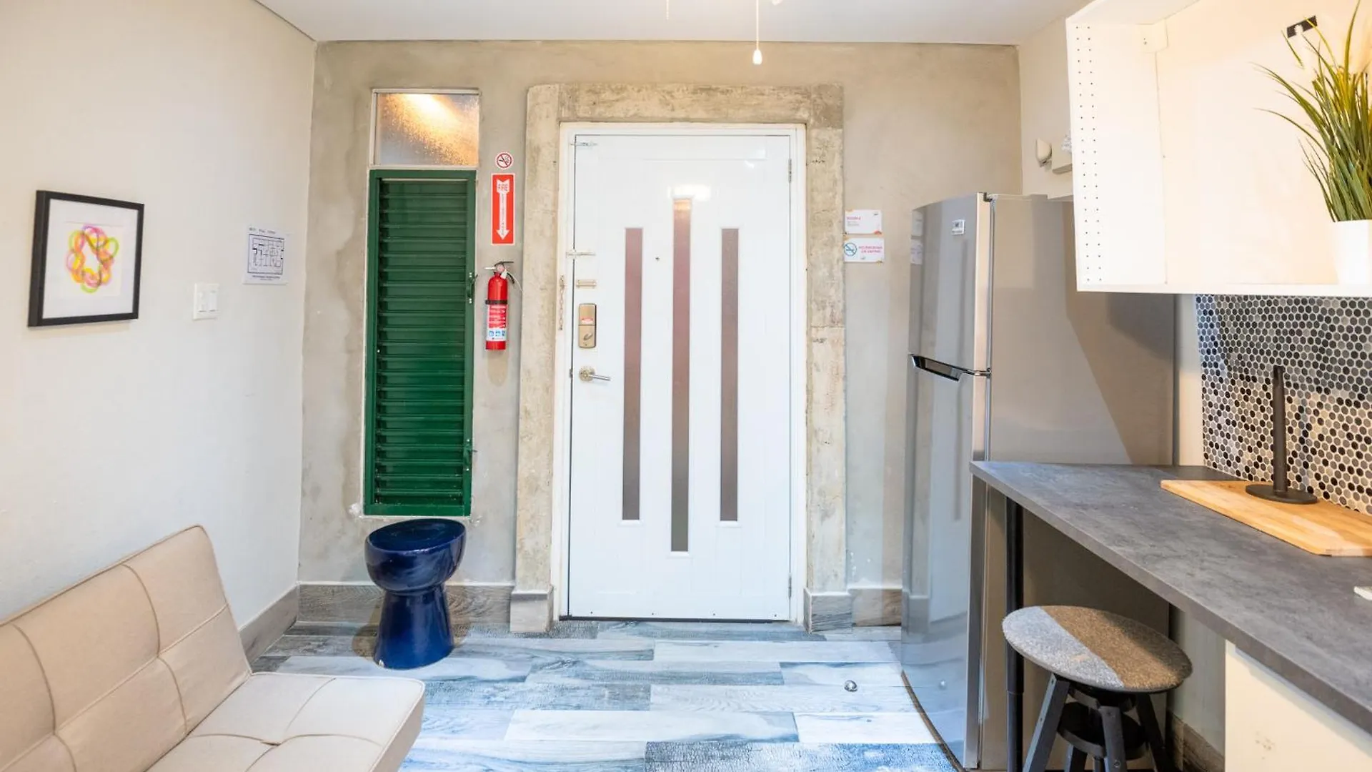 Отель Tapia Haus 103 - Beach Vibes Within Walking Distance Сан-Хуан